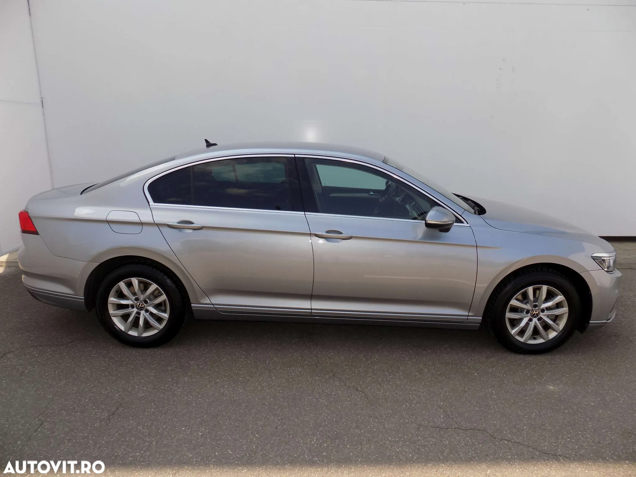 Volkswagen Passat 2.0 TDI DSG Comfortline - 7