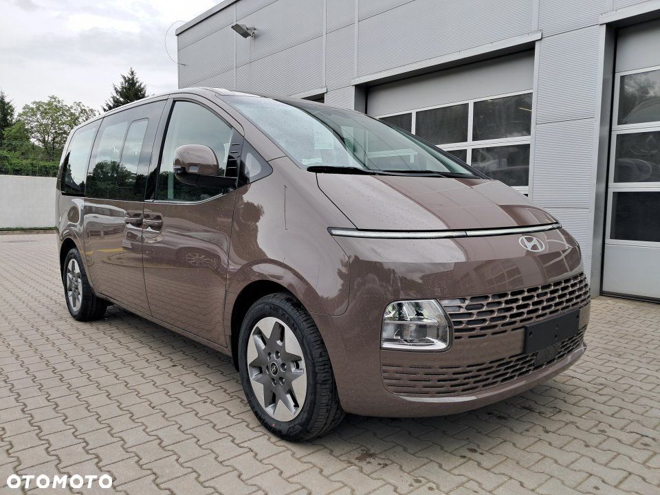 Hyundai Staria - 3