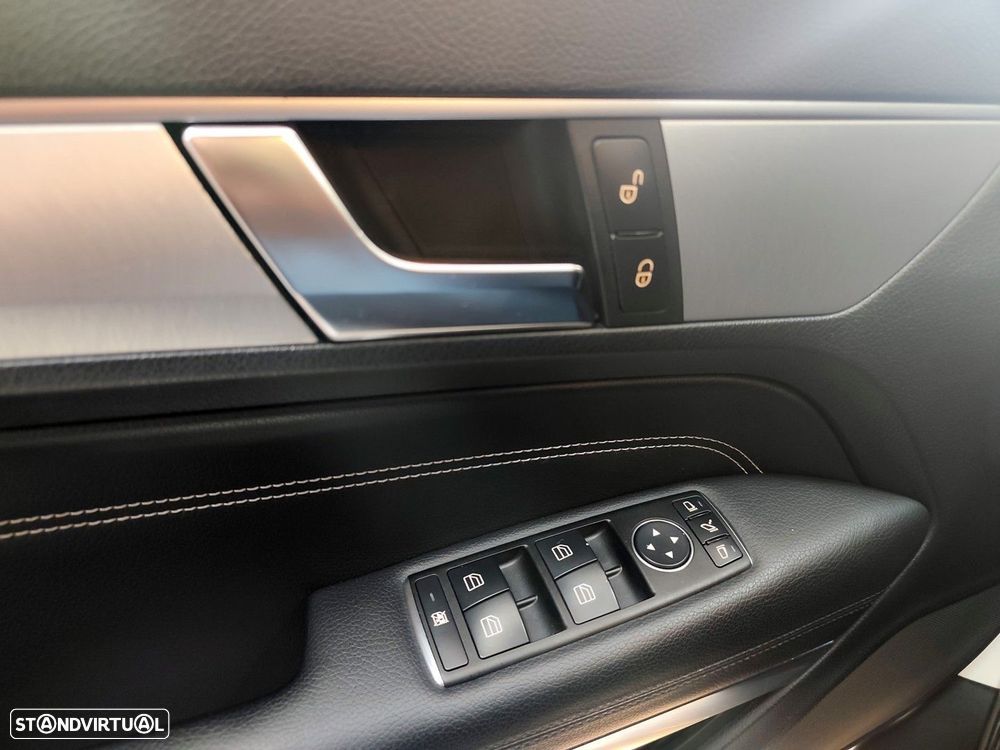 Mercedes-Benz E 250 CDi Avantgarde BlueEfficiency Auto - 30