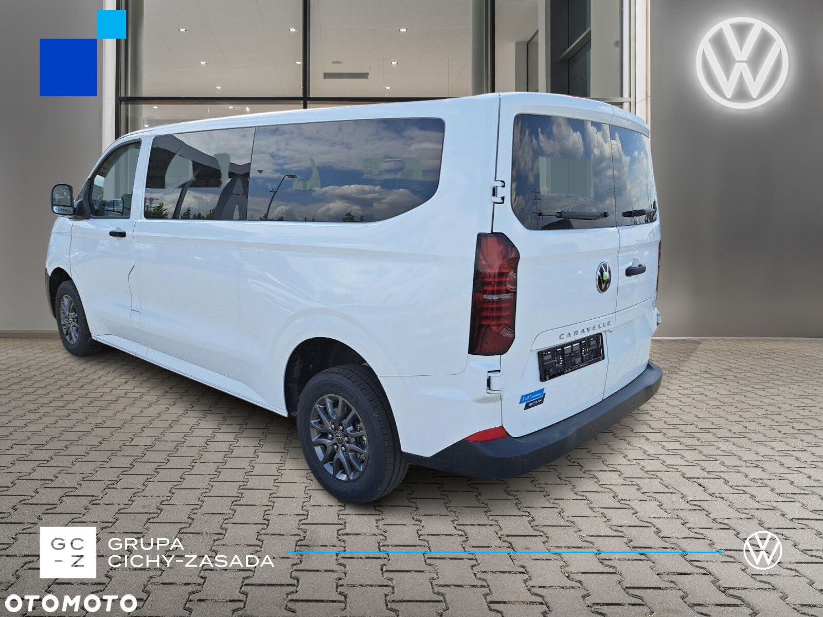 Volkswagen Caravelle - 3