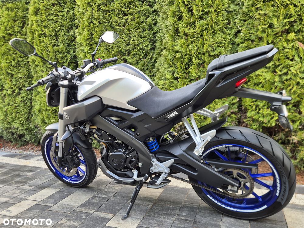 Yamaha MT - 6