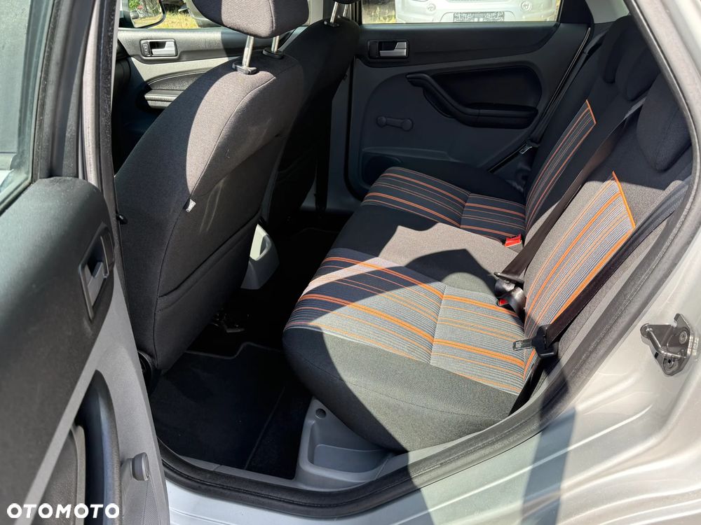 Ford Focus 1.6 16V Silver Magic - 5