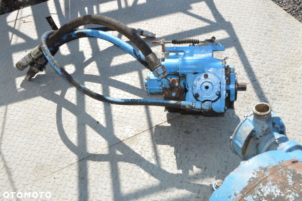 napęd betoniarki betonomieszarki motoreduktor sauer-danfoss 513462 pompa - 13