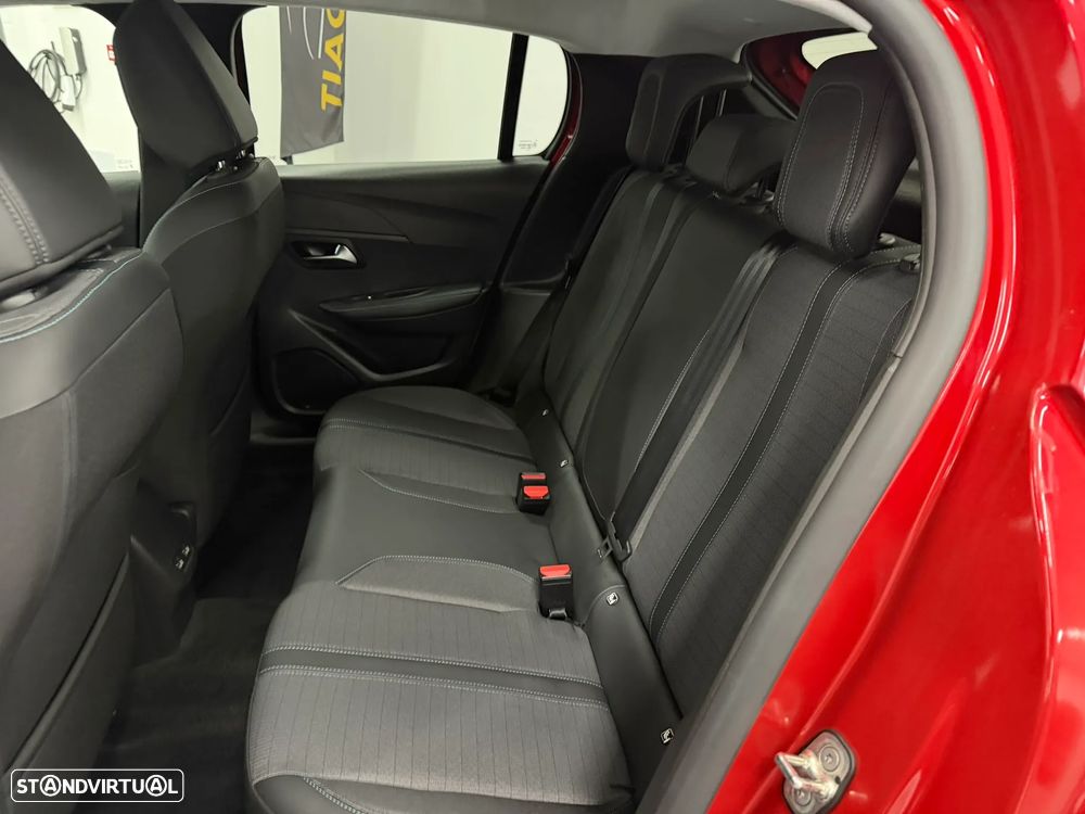 Peugeot 208 PureTech 100 EAT8 Allure - 32