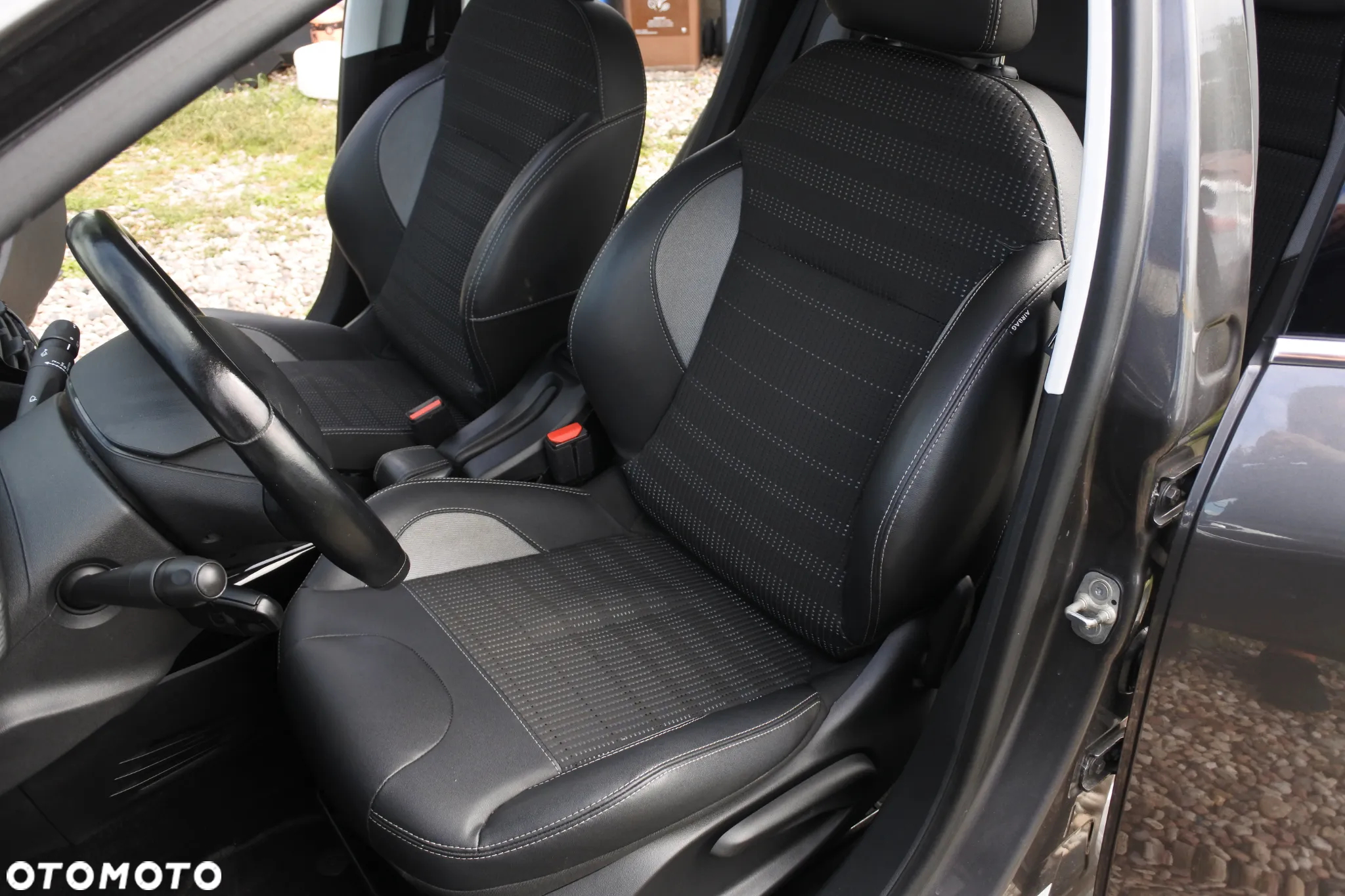 Peugeot 2008 PureTech 110 Stop&Start Allure - 19