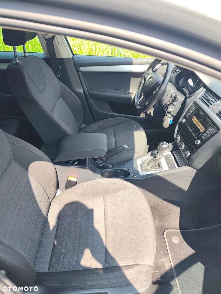Skoda Octavia 2.0 TDI Joy DSG - 2
