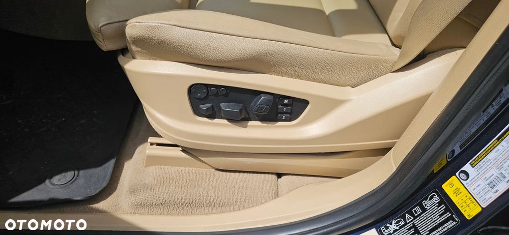 BMW X5 3.5i xDrive - 25