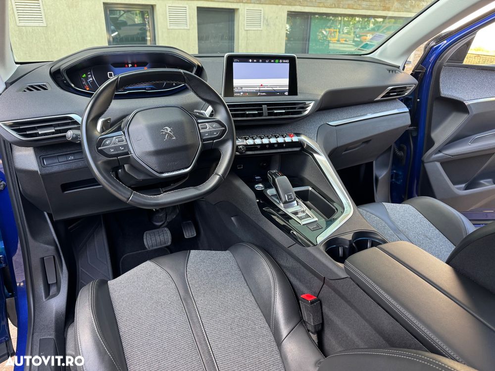 Peugeot 3008 PureTech 130 Stop & Start GPF EAT8 Allure - 17