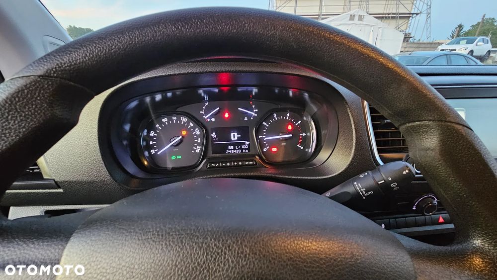 Opel Vivaro Kombi Extra Long 3,1t Enjoy - 16