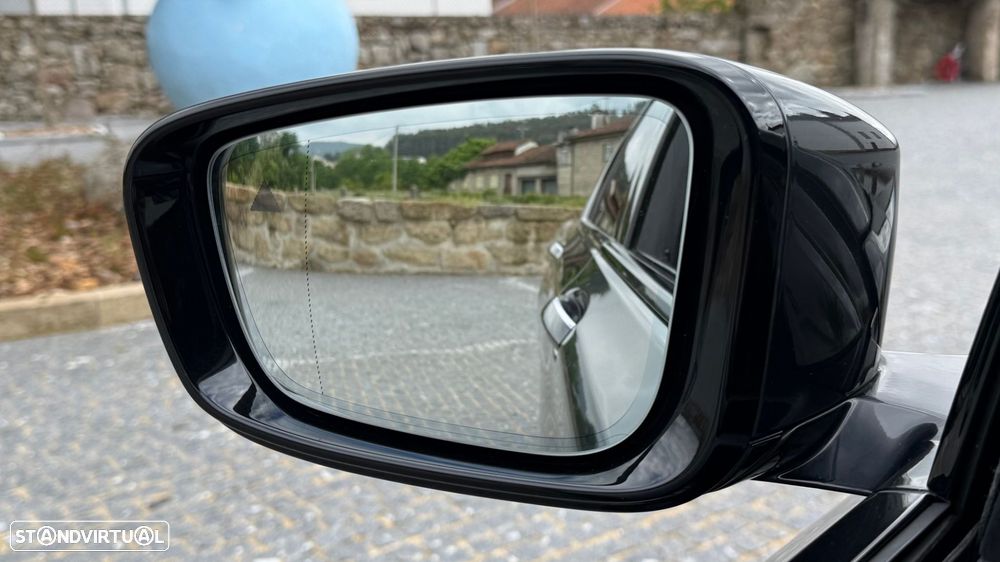 BMW 740 d xDrive Pack M Auto - 33