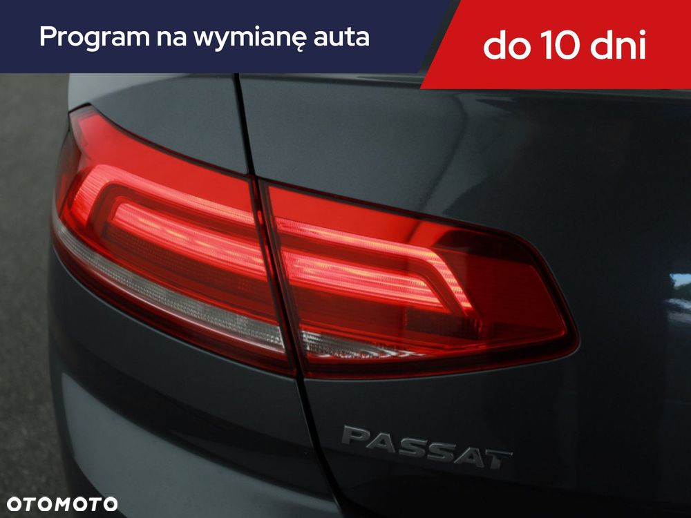 Volkswagen Passat - 18