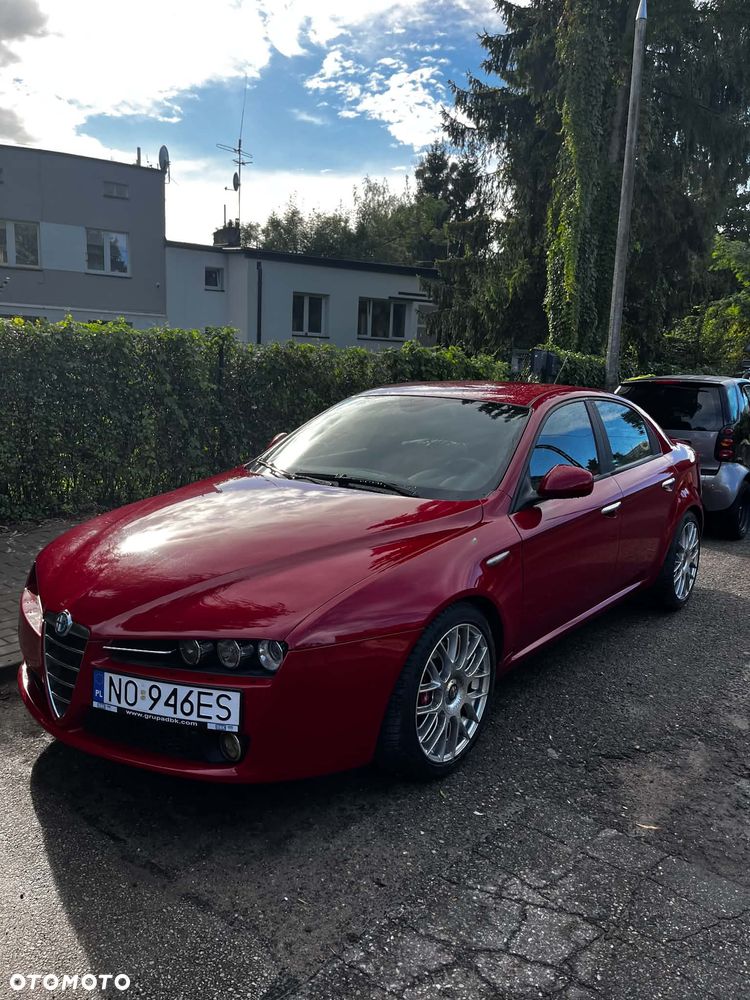 Alfa Romeo 159 3.2 JTS V6 24V Q4 Q-Tronic Distinctive - 2