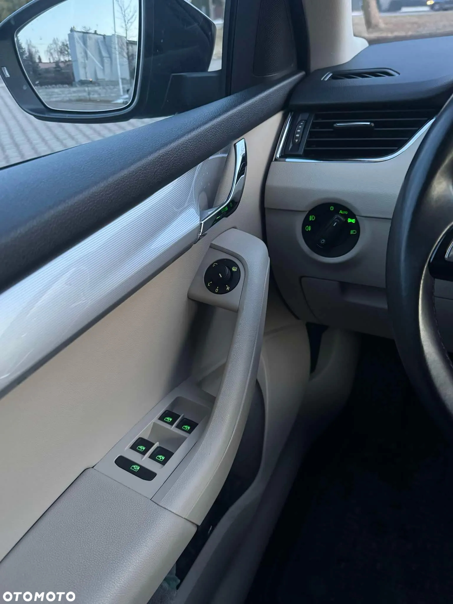 Skoda Octavia 1.4 TSI Ambition DSG - 14