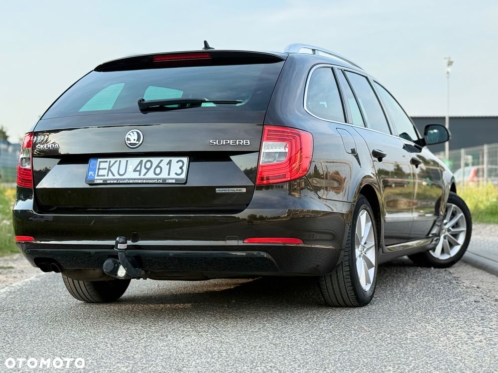Skoda Superb 1.6 TDI GreenLine - 12