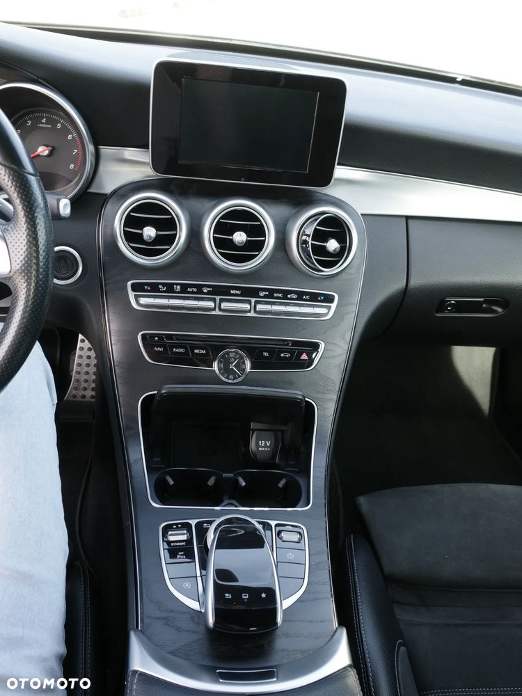 Mercedes-Benz Klasa C 300 7G-TRONIC - 13