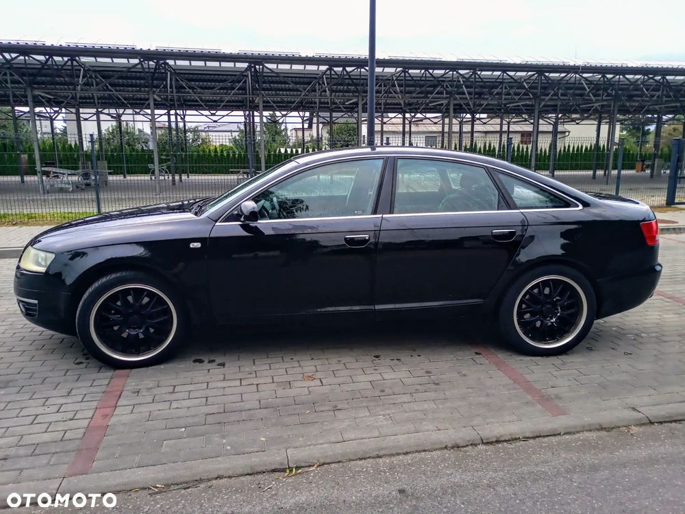 Audi A6 Avant 2.4 - 1