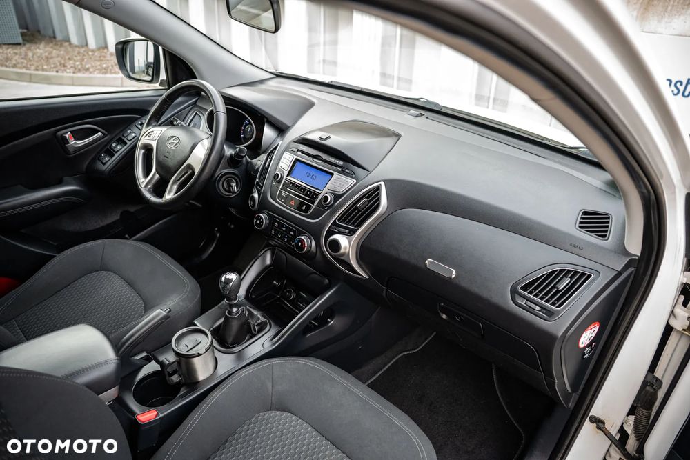 Hyundai ix35 1.6 2WD UEFA EURO 2012 Edition - 14