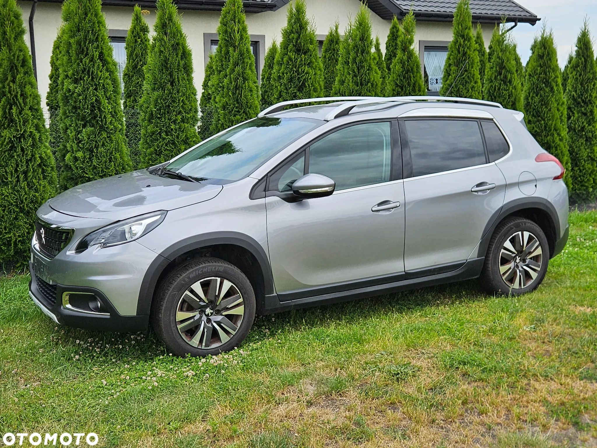 Peugeot 2008 1.2 PureTech Allure S&S - 1