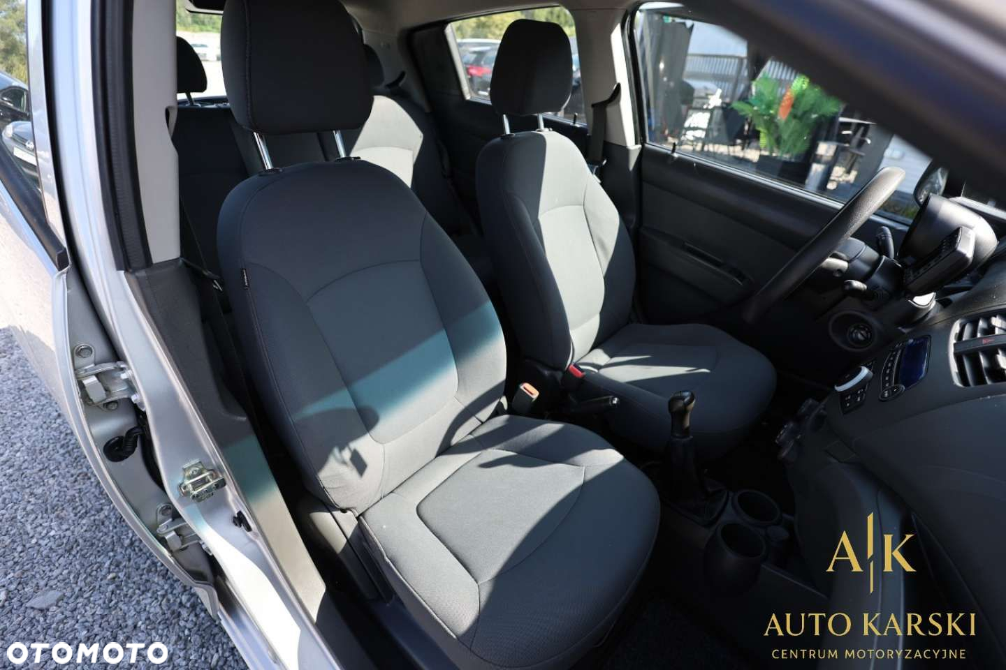 Chevrolet Spark - 38
