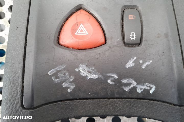 Consola centrala 8200358353 Renault Laguna 2  [din 2001 pana  2005] G - 3