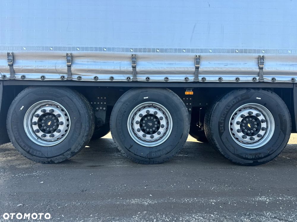 Schmitz Cargobull SCB - 9