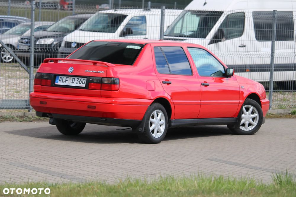 Volkswagen Vento - 8