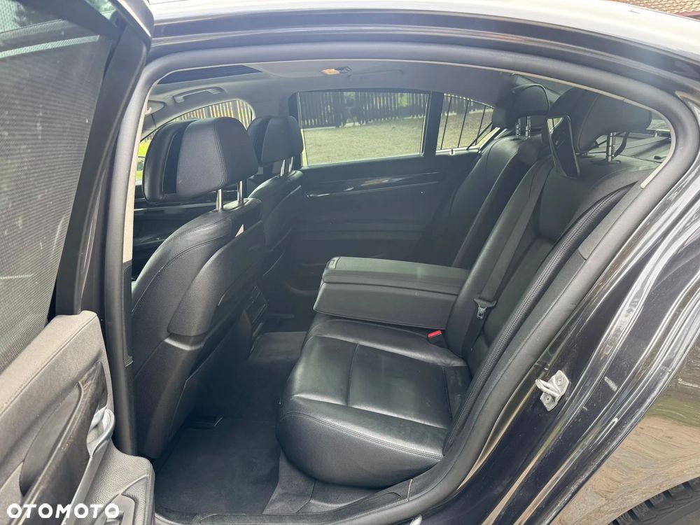 BMW Seria 7 730d xDrive - 16