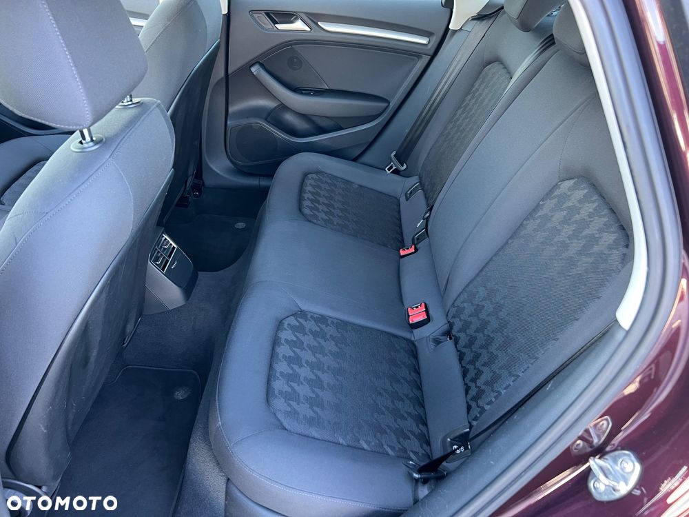 Audi A3 Sportback 2.0 TDI (clean diesel) Attraction - 13