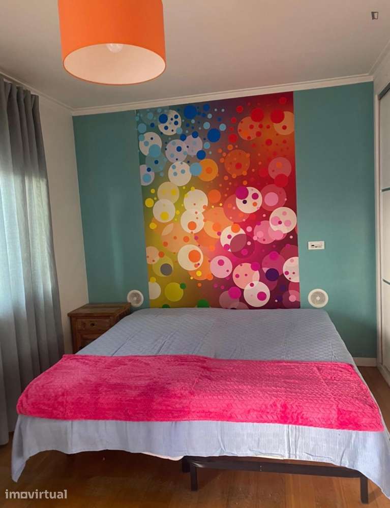 Quarto - localizado em Caxias Lisbon - Grande imagem: 5/10