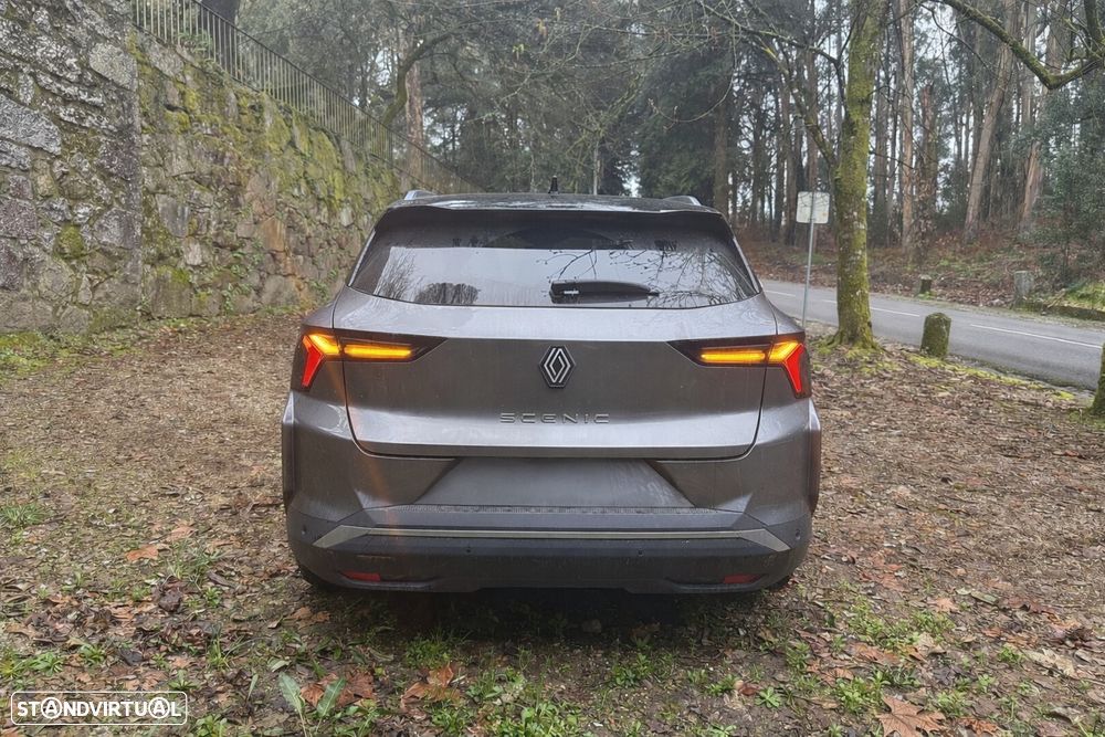 Renault Scénic E-Tech 220 Long Range Techno - 4