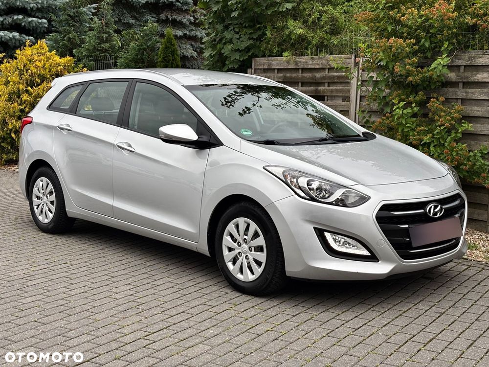 Hyundai i30 blue 1.6 CRDi Classic Navigation - 8