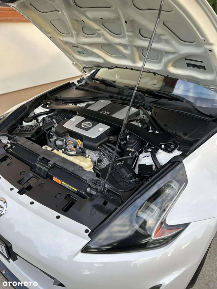 Nissan 370 Z - 20