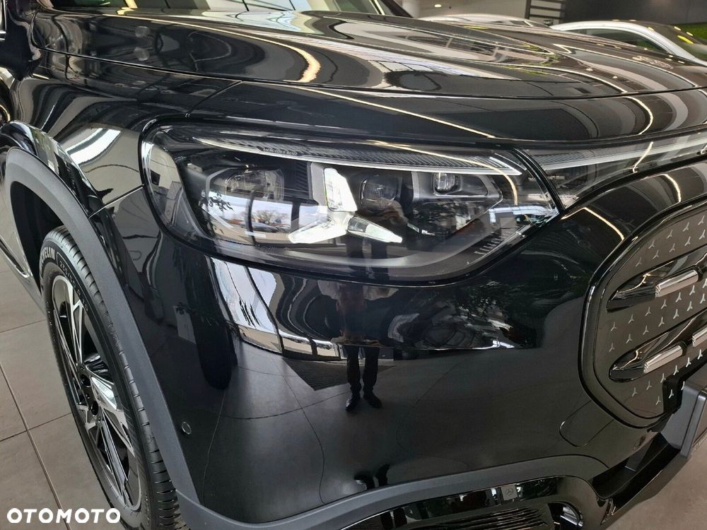 Mercedes-Benz GLB - 8