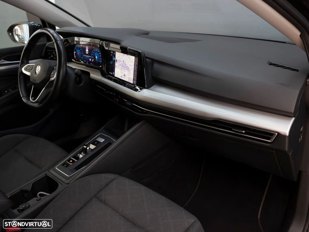 VW Golf Variant 2.0 TDi Life DSG - 14