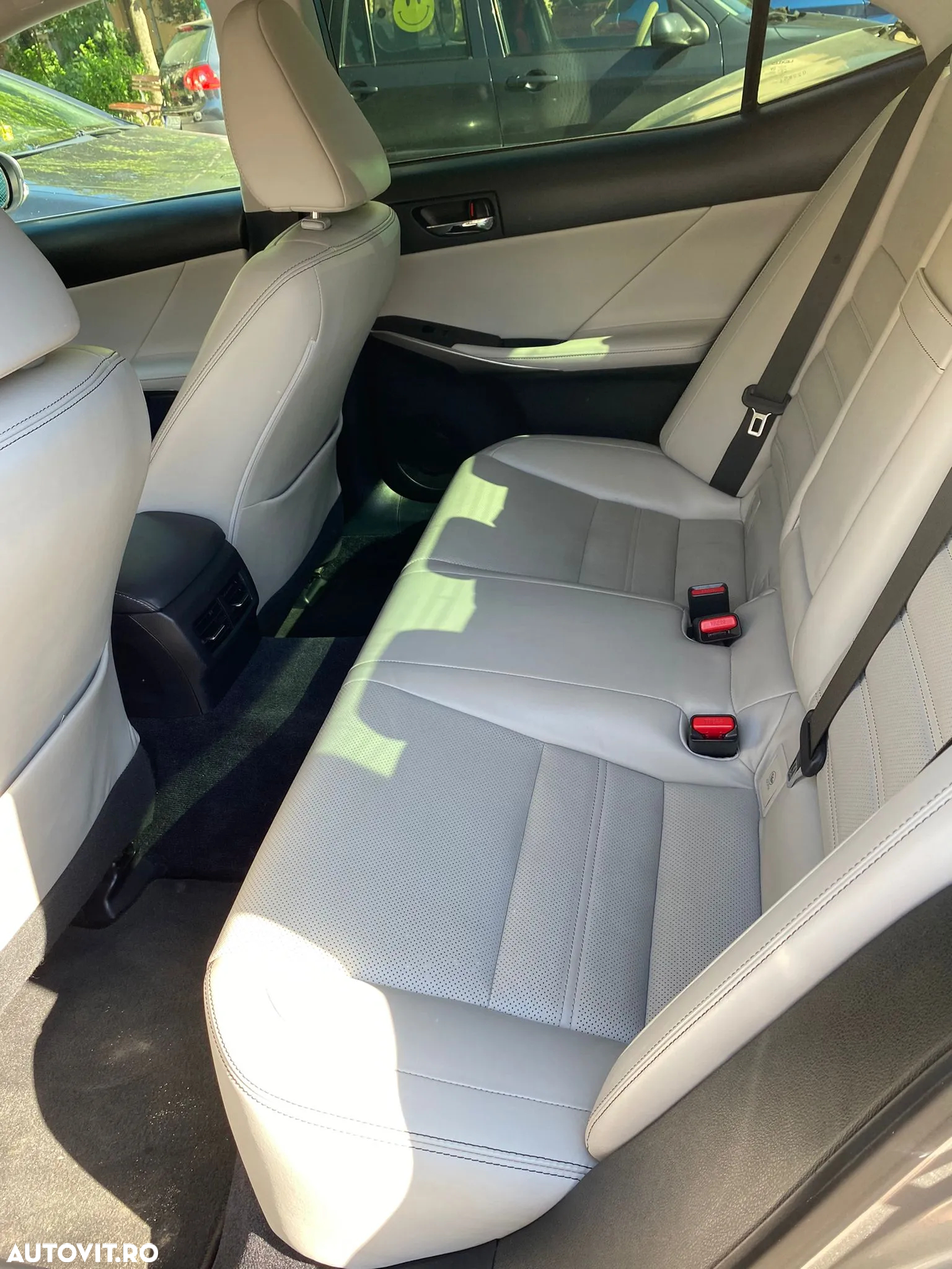Lexus Seria IS 300h Aut. Executive - 11