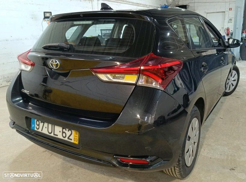 Toyota Auris 1.4 D-4D ACtive - 4