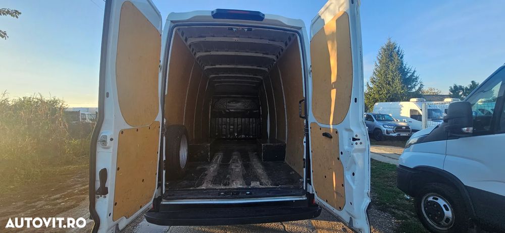Iveco 35C18 Punte dubla / 3.0D - 8