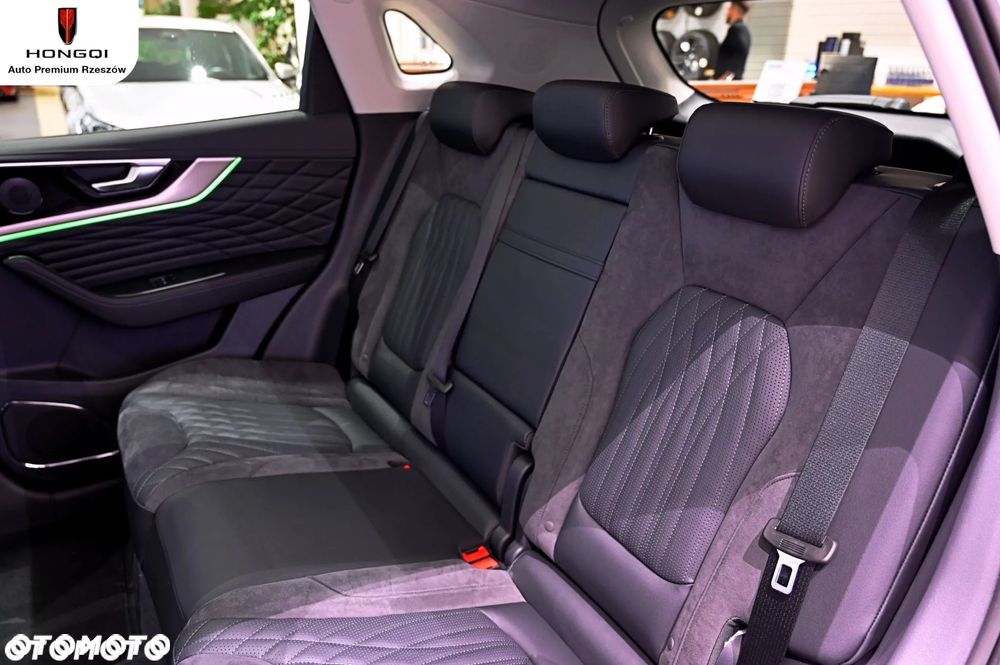 Hongqi HS5 - 16