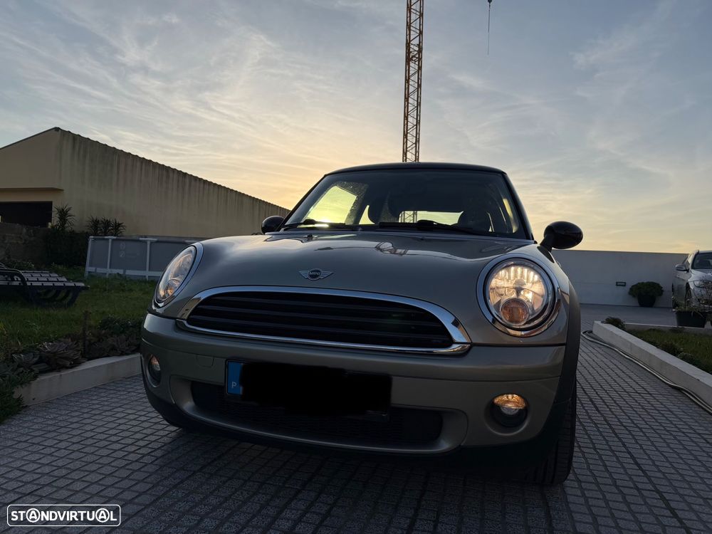 MINI 3 Portas One - 11