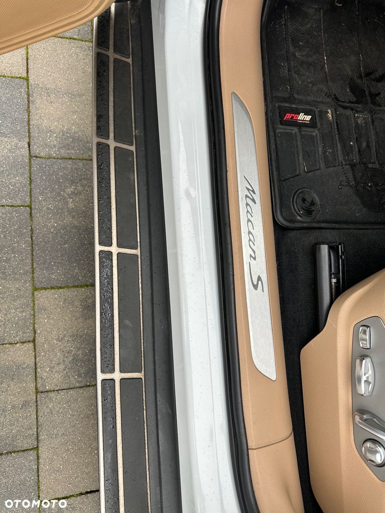 Porsche Macan S - 20