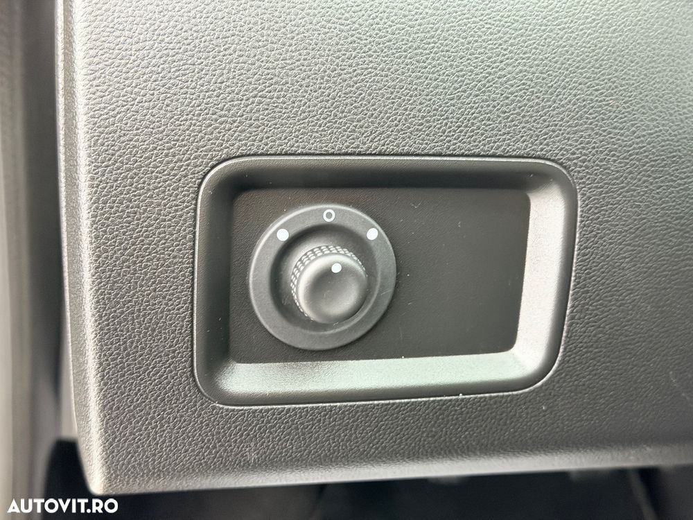 Dacia Duster TCe 100 Essential - 10