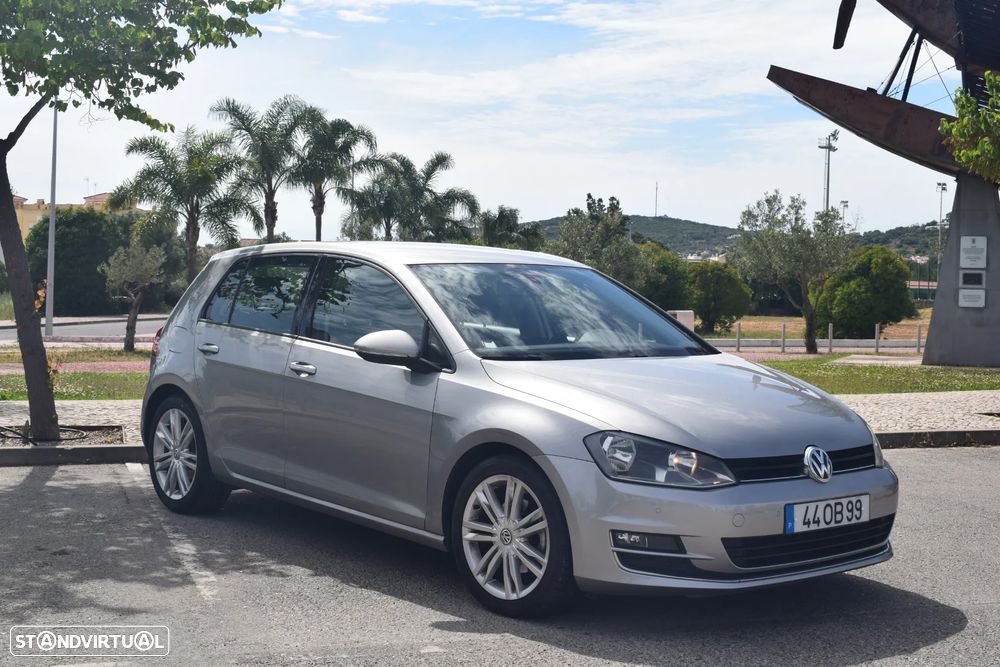 VW Golf 1.6 TDi Trendline BlueMotion - 1