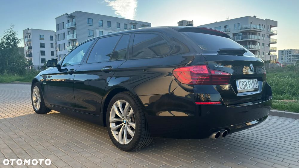 BMW Seria 5 530d xDrive Sport-Aut - 5