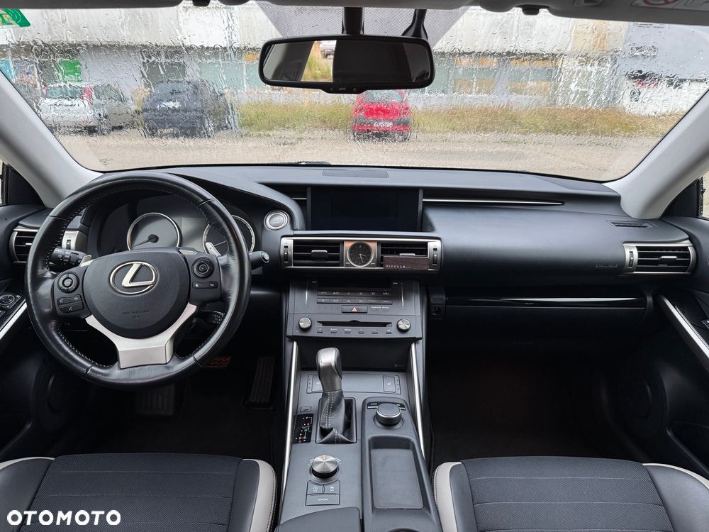 Lexus IS 200t Elegance - 7