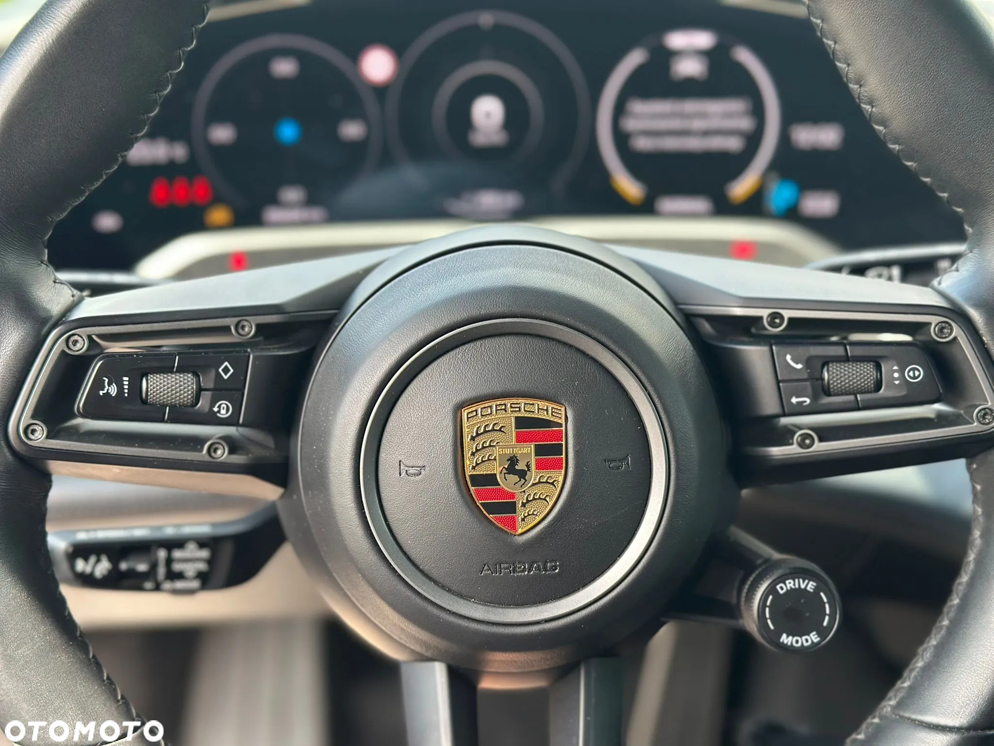 Porsche Taycan Turbo Cross Turismo - 21