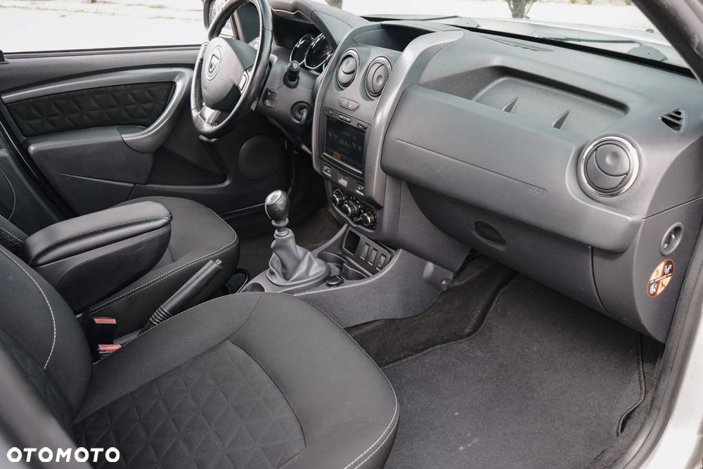 Dacia Duster 1.2 TCe Prestige S&S EU6 - 23