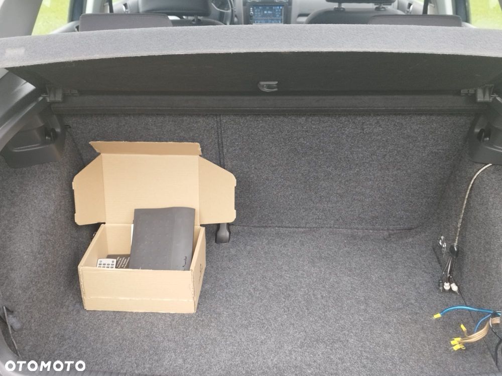 Volkswagen Golf - 12