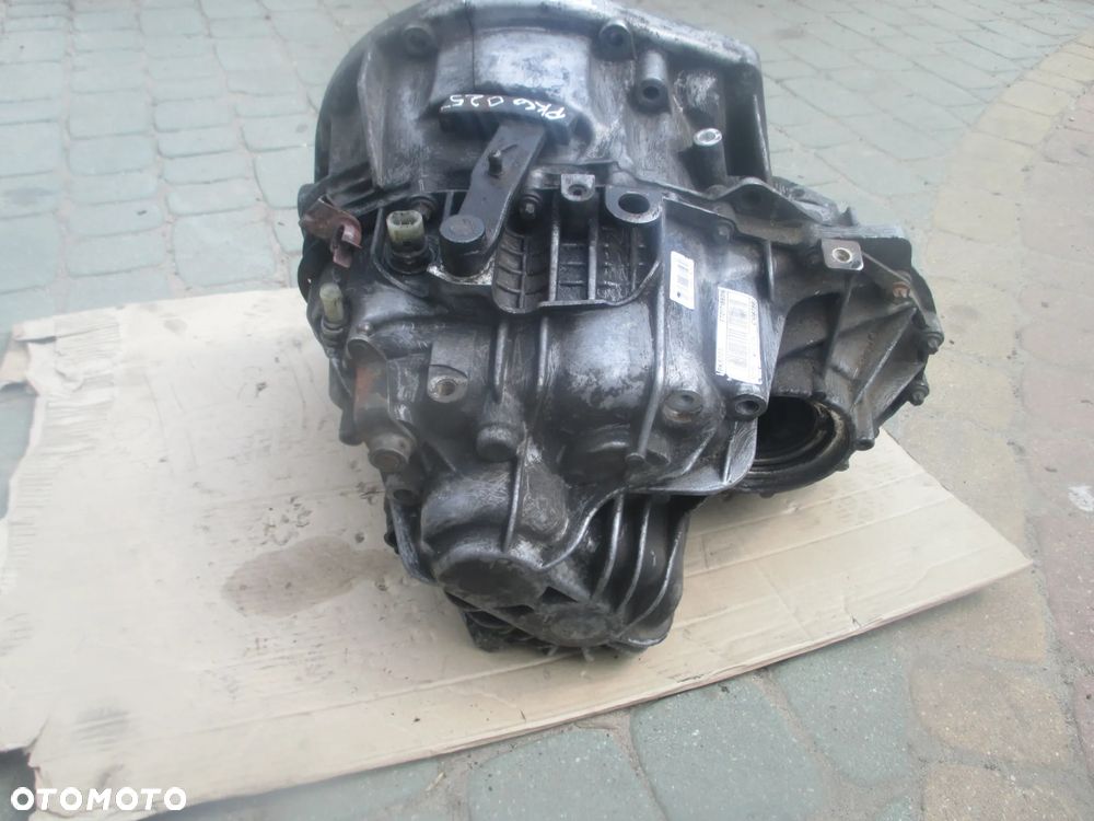 Skrzynia biegów Trafic Vivaro 1.9 DCI PK6025 - 4