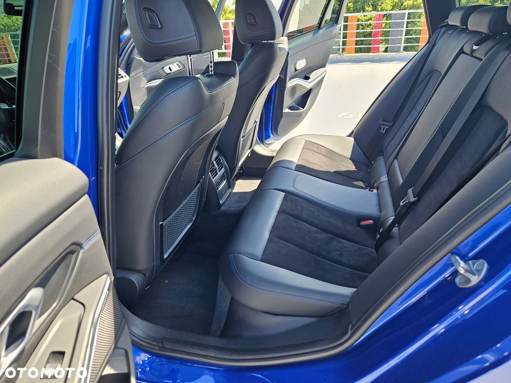 BMW Seria 3 320d xDrive M Sport sport - 22