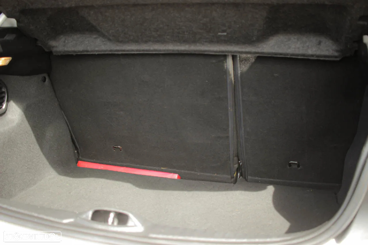 Peugeot 208 1.2 PureTech Style - 8